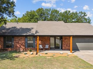 7208 S Oak Ave, Broken Arrow, OK 74011