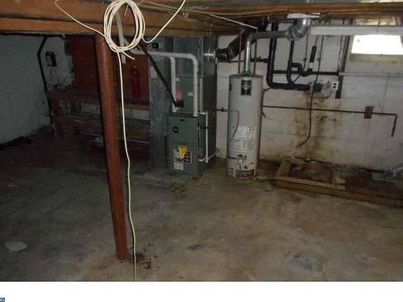 4th image of 1201 Sylvia Ln
