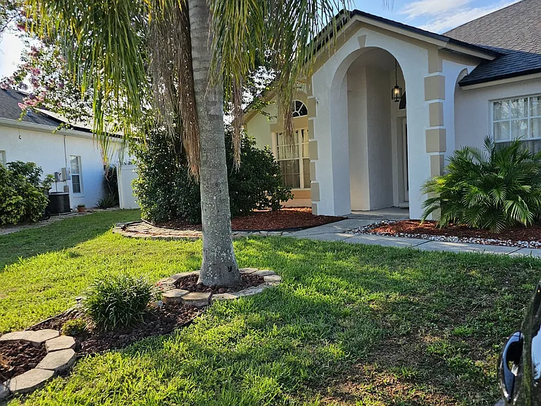 Sela Ct — Photo 1