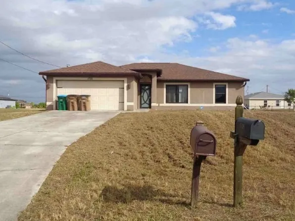 1725 NW 11th Ct, Cape Coral, FL 33993
