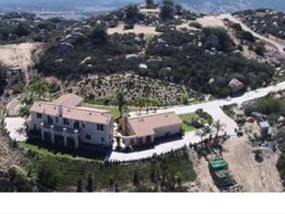 3rd image of 41842 Avenida De Encanto