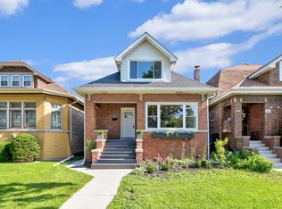 5112 W Wolfram St, Chicago, IL 60641