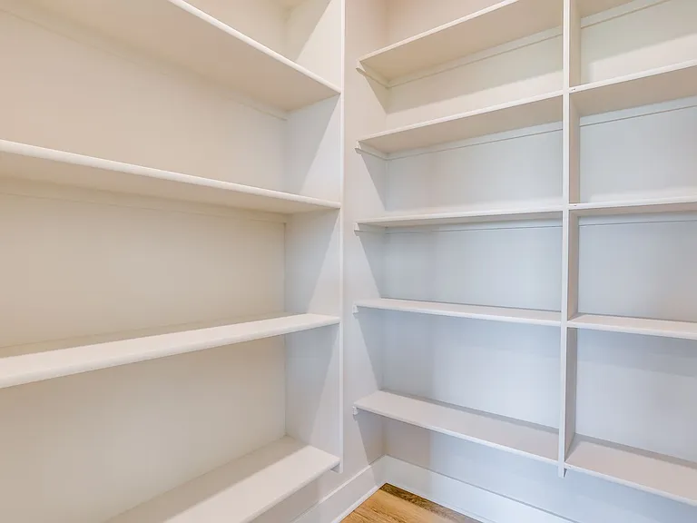 1017 W Long Path St — Photo 16