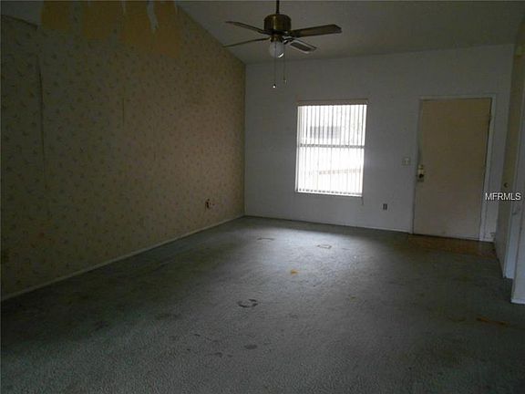 3rd image of 2318 Beach Ave
