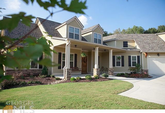 1st image of 210 Berry Hill Ln