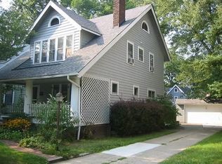 3087 Edgehill Rd, Cleveland Heights, OH 44118
