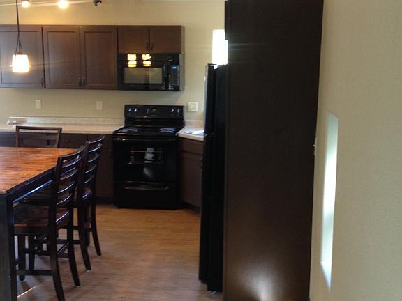 5th image of 604 E Empire St #2