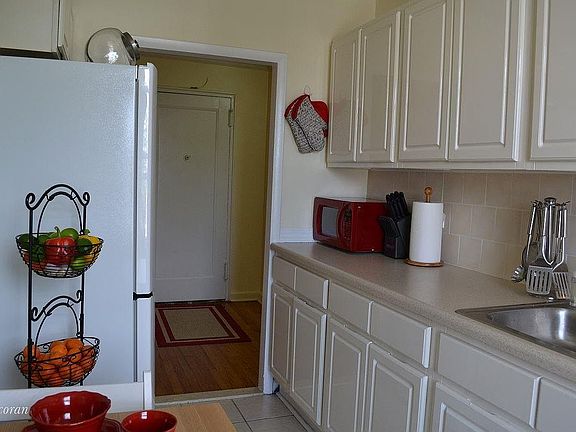 5th image of 3310 Avenue N #C