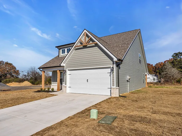 8629 James Creek Dr — Photo 38