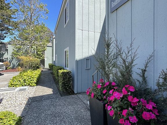 3rd image of 2333 Portola Dr #41