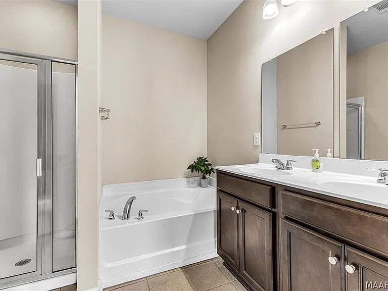 9348 Turnberry Park Dr — Photo 28