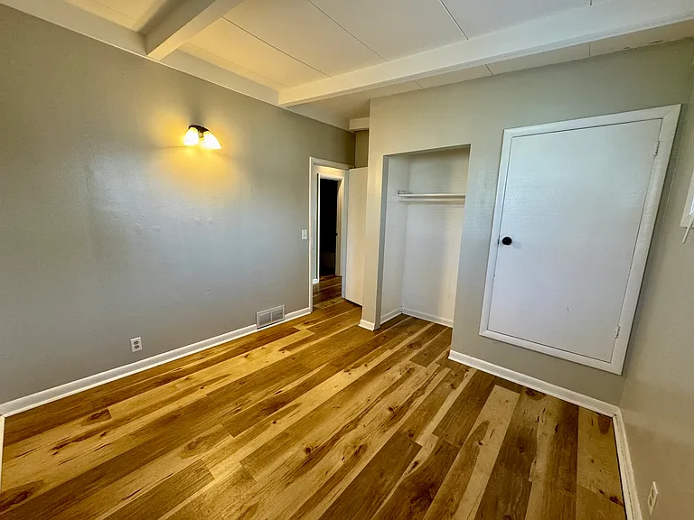 6552 Lafayette Ave — Photo 5