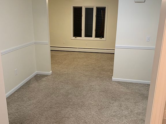 4th image of 360 Brown St #1