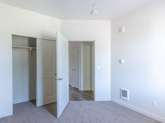 3rd image of 329 Fossholm St NE #D-07
