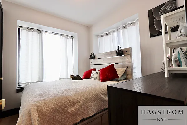 Rented by Hagstrom Management Inc | media 4