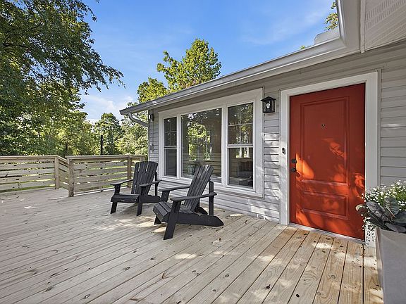 2nd image of 156 Moore Hill Ln