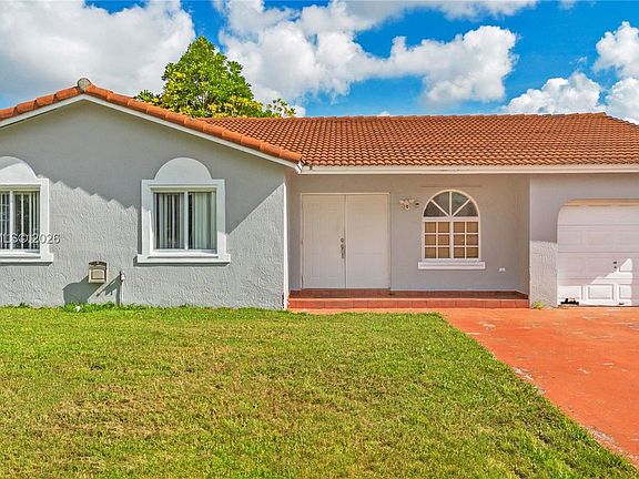 3rd image of 15421 SW 177th Ter