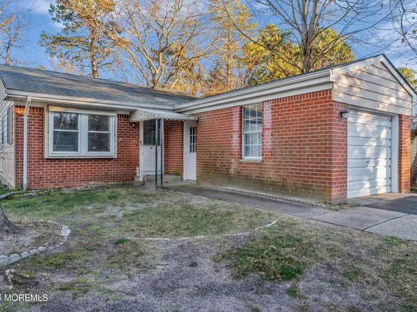 16 Musket Lane, Manchester, NJ 08759