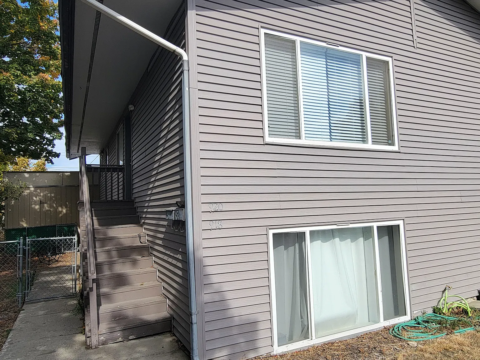 920 W Kiernan Ave — Photo 2