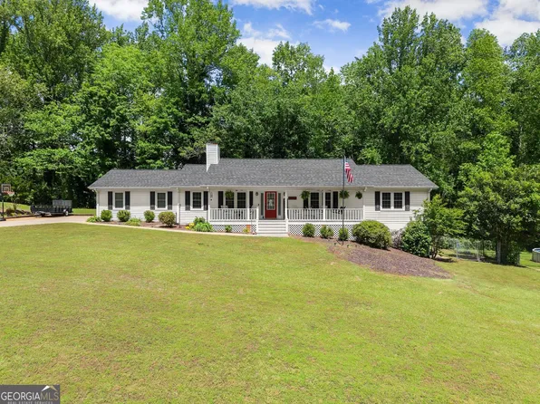 4737 Countryside Dr, Flowery Branch, GA 30542