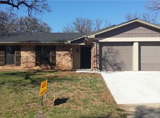 7625 Blue Carriage Ln, Fort Worth, TX 76120