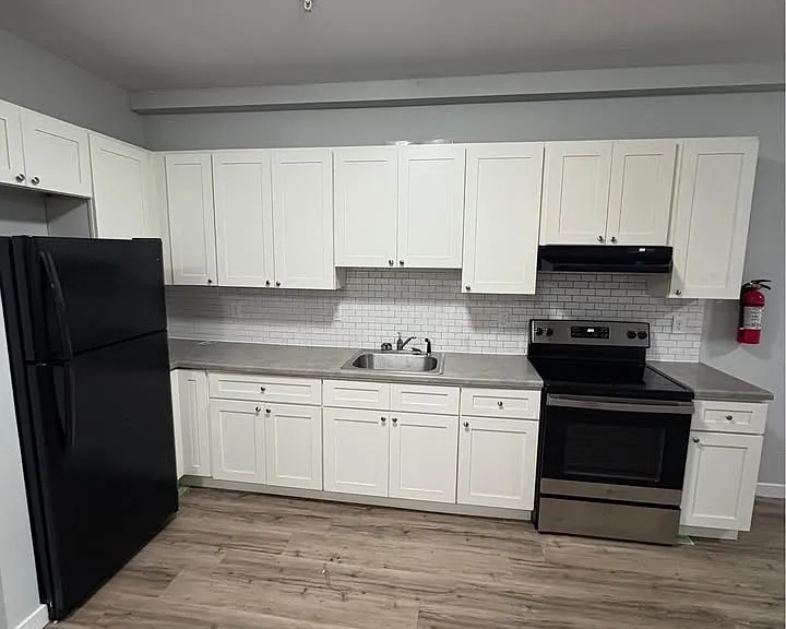 146 Hamilton Ave #103 — Photo 3