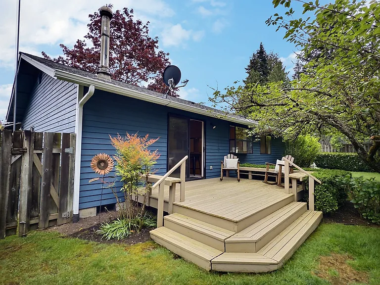 3910 Maple Rd — Photo 25