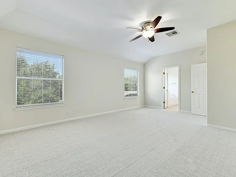 20308 Farm Pond Ln — Photo 25