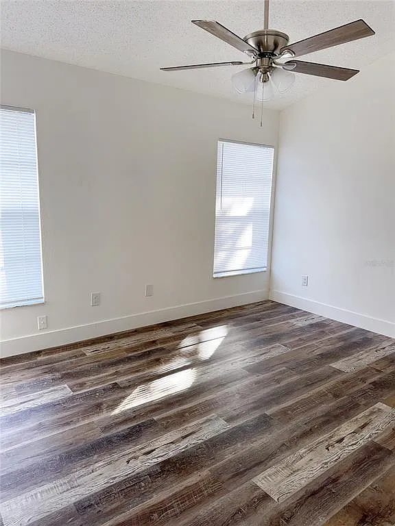 4 bed, 2.0 bath, 1648 sqft, $2,600 — Photo 2
