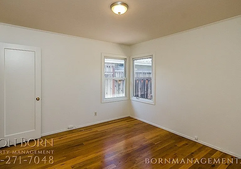 1351 Chestnut St — Photo 20