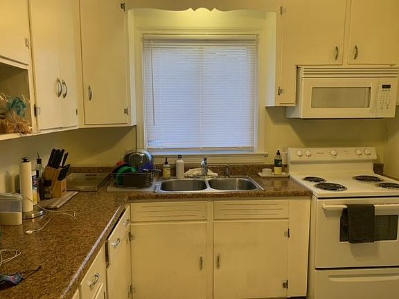 5th image of 3611 Harris Ave