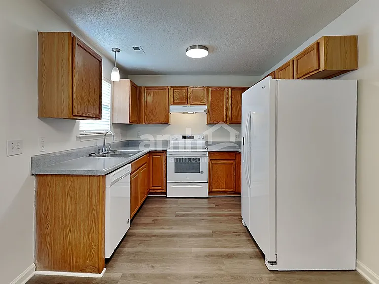 4020 Landerwood Dr — Photo 3