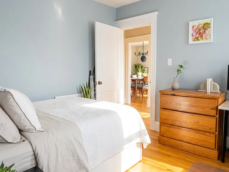 68 Willis Ave #1 — Photo 4