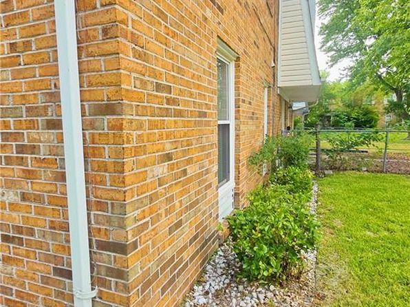 5813 W Hastings Ct, Virginia Beach, VA 23462