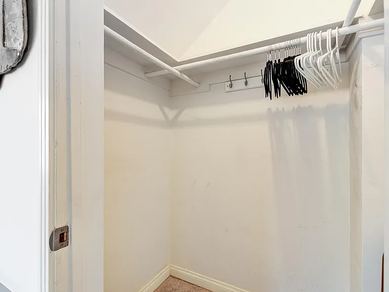 1254 Devon Ave — Photo 16