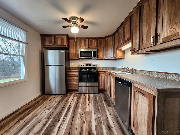 431 Devon Dr — Photo 6