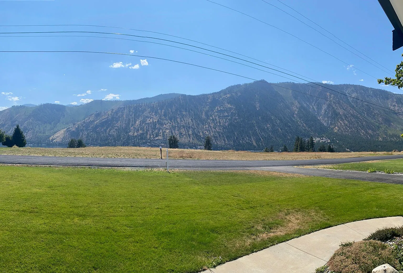 3 Bedroom, 2.5 bath with Lake Chelan View — Photo 4