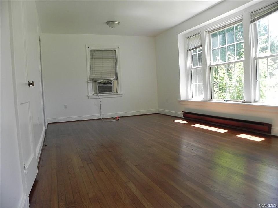 2nd image of 5213 Lochaven Ave