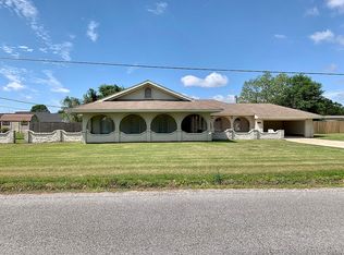 6812 Meadow Ridge Ln, Lake Charles, LA 70605
