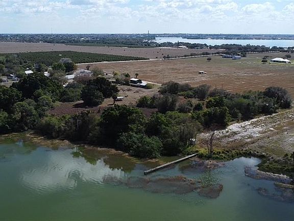 3rd image of 100 Cloverleaf Rd