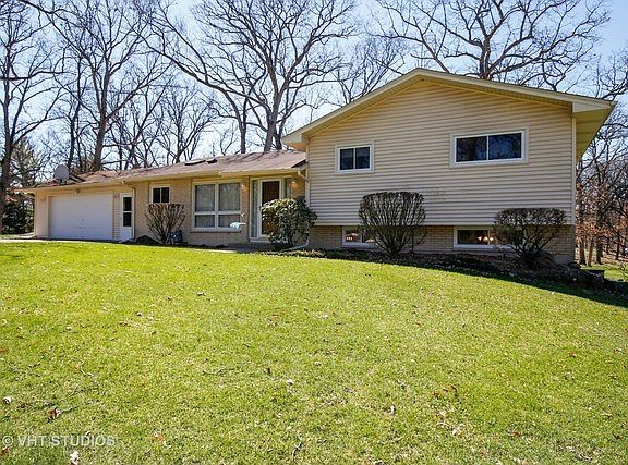 2nd image of 5117 Timber Ln