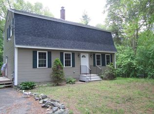 22 Asylum St, Mendon, MA 01756