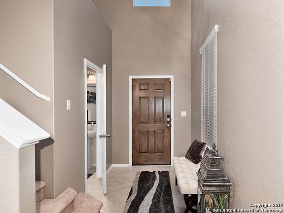 3rd image of 3807 Hickory Arch