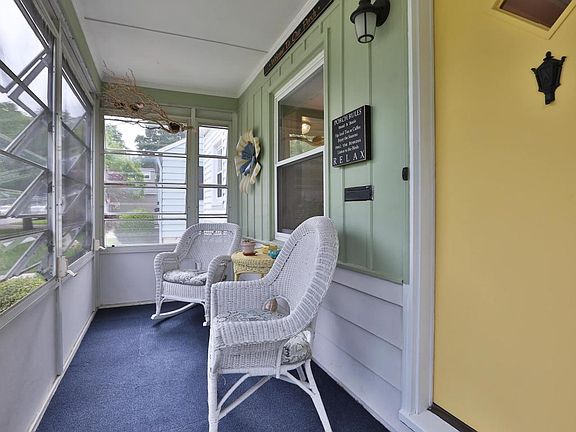 3rd image of 203 Desantis Dr