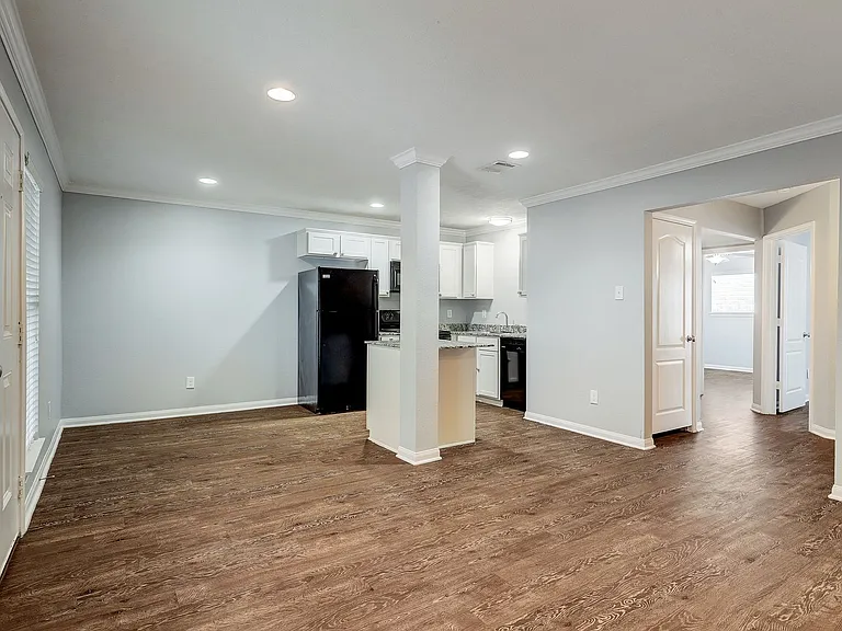 835 Heights — Photo 18