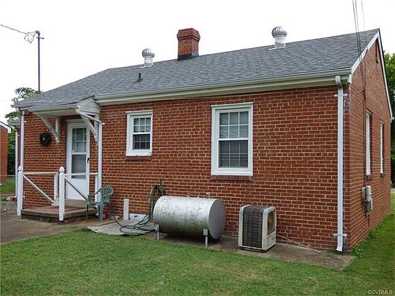 5th image of 2329 Carlisle Ave