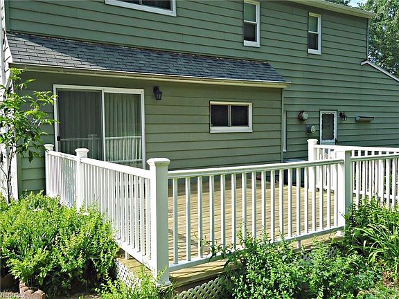 5th image of 27750 Tremaine Dr