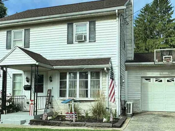 36 N Yohe St, Tower City, PA 17980