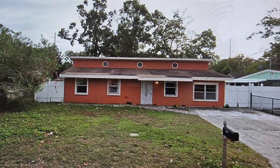 1st image of 3906 Spence Ave