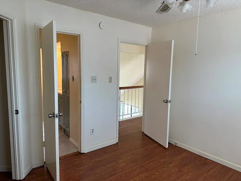 8623 Beechcrest St — Photo 38